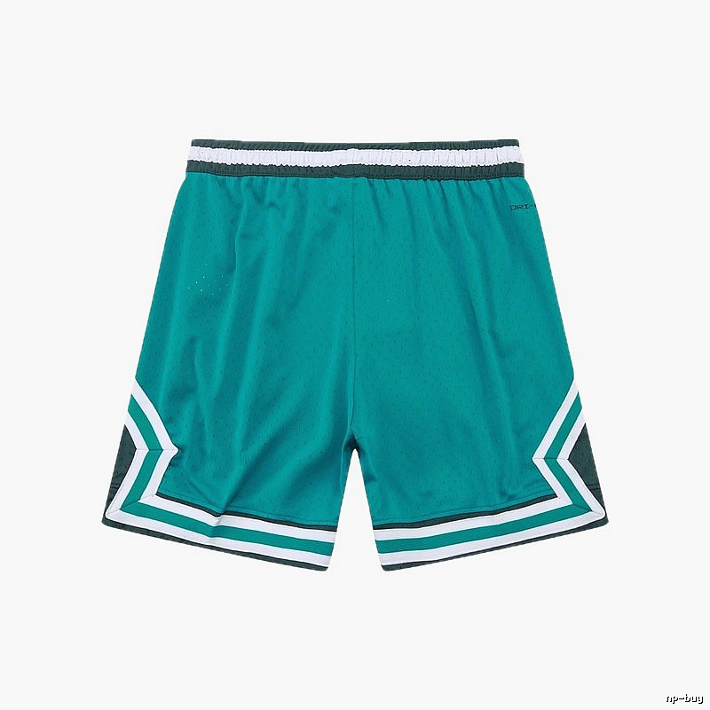 AJ sporty green shorts