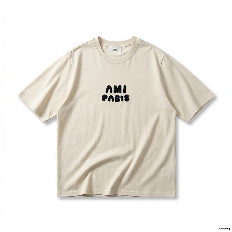 AMI Paris minimalist style beige T-shirt