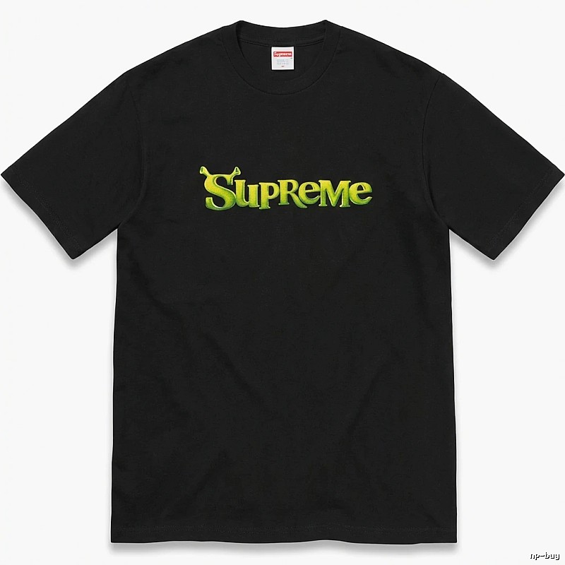 Black T-shirt with Supreme letter print