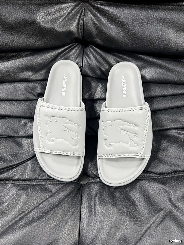 Burberry Equestrian Knight Collection Minimalist Style Light Grey Slide Sandals