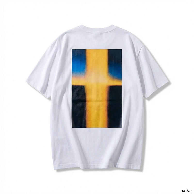 ESSENTIALS minimalist style white T-shirt