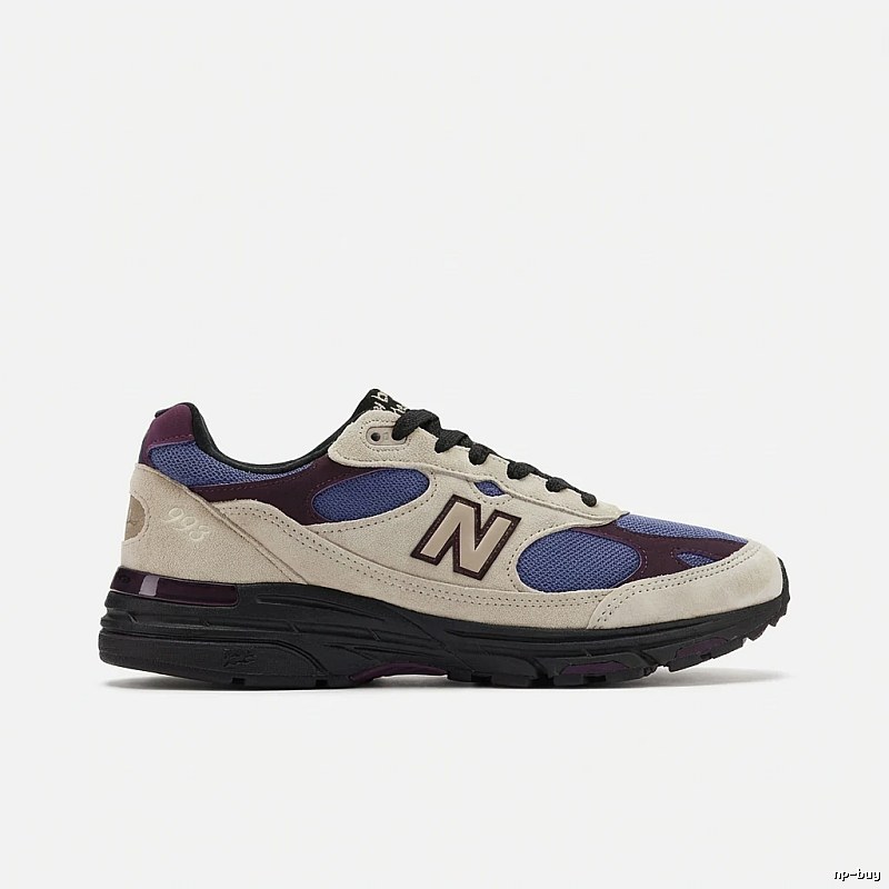Retro-style blue-purple sports shoes of New Balance
