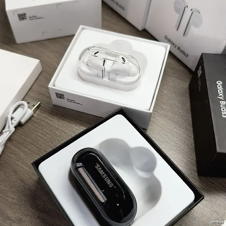 Shokz OpenFit Open-Ear Earbuds in White