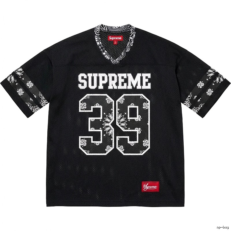 Supreme - printed sporty black T - shirt