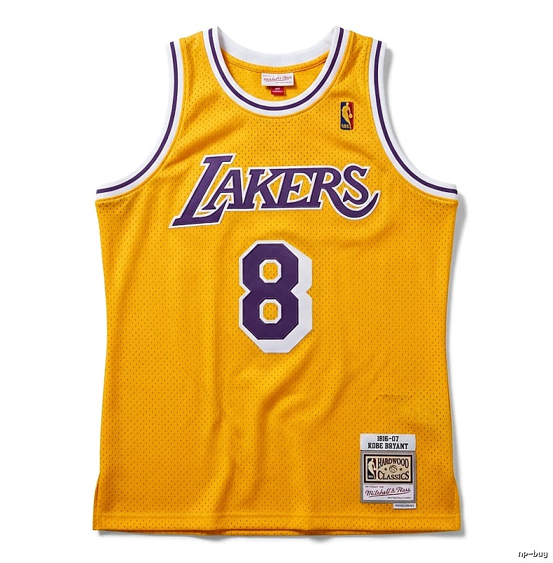 The classic yellow jersey of the Kobe Lakers.